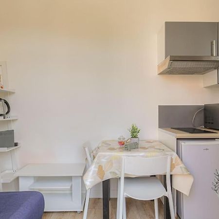 Ferienwohnung Le Paisible - Proximite Metro A Villeurbanne Exterior foto